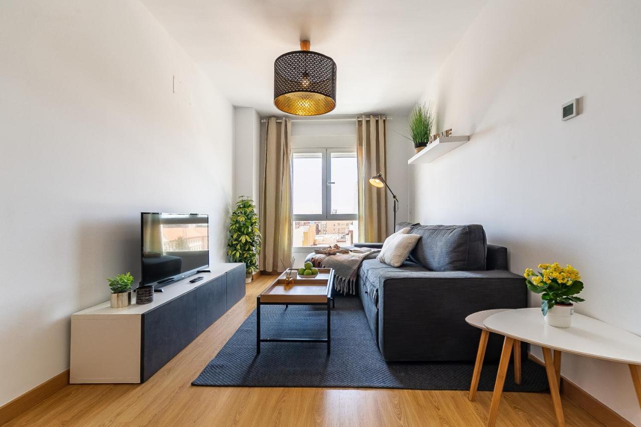 Modern Beach Apartment Valparaiso With Parking Málaga Buitenkant foto