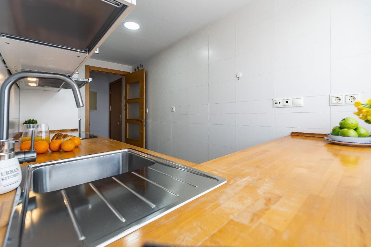 Modern Beach Apartment Valparaiso With Parking Málaga Buitenkant foto